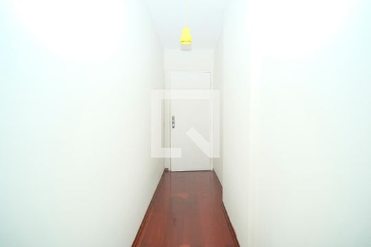 Hall de entrada de apartamento para alugar com 1 quarto, 54m² em Pinheiros, São Paulo