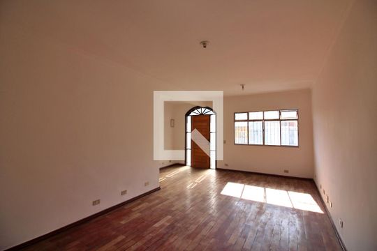 Sala de casa para alugar com 4 quartos, 216m² em Nova Petrópolis, São Bernardo do Campo