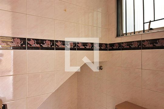 Lavabo de casa para alugar com 4 quartos, 216m² em Nova Petrópolis, São Bernardo do Campo