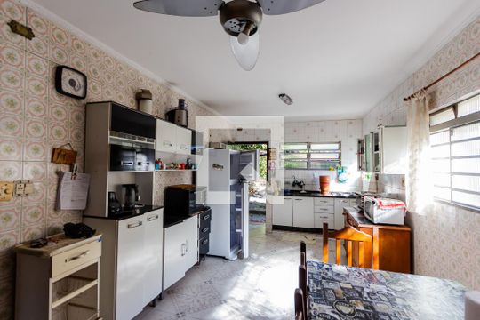 Cozinha de casa à venda com 3 quartos, 221m² em Santa Terezinha, Santo André