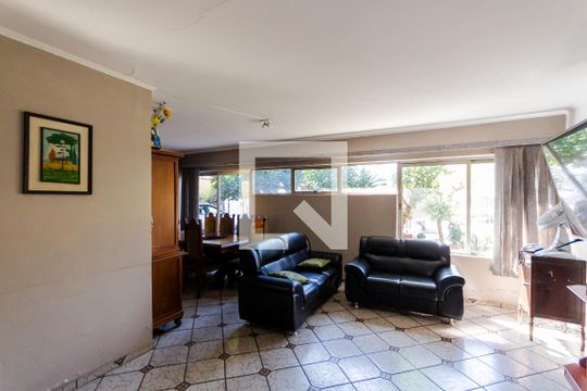 Sala de casa à venda com 3 quartos, 221m² em Santa Terezinha, Santo André