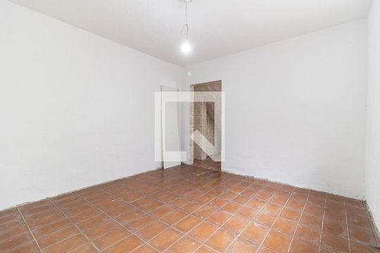 Sala de casa à venda com 3 quartos, 100m² em Vila Caraguatá, São Paulo