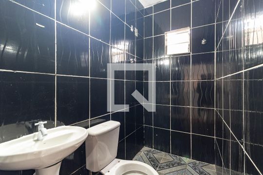 Banheiro 1 de casa à venda com 3 quartos, 100m² em Vila Caraguatá, São Paulo