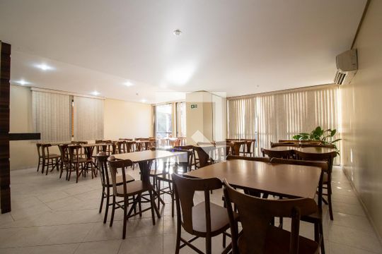 Área comum de apartamento à venda com 2 quartos, 92m² em Passo da Areia, Porto Alegre