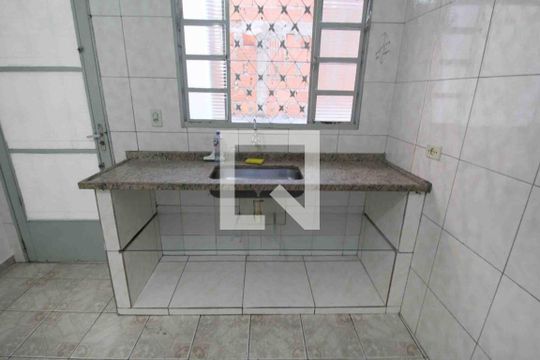 Cozinha de casa para alugar com 2 quartos, 72m² em Jardim Santo Amaro, Sorocaba