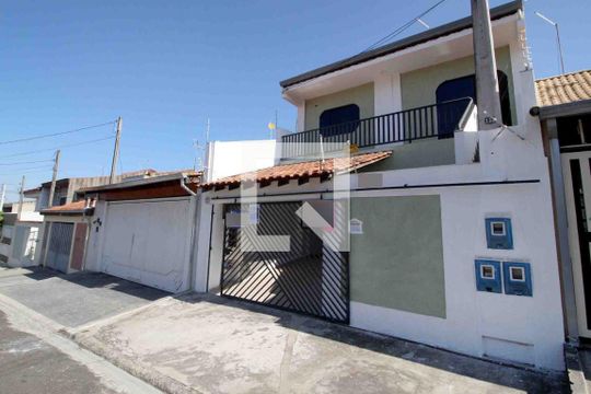 Fachada de casa para alugar com 2 quartos, 72m² em Jardim Santo Amaro, Sorocaba