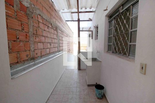 Área de Serviço de casa para alugar com 2 quartos, 72m² em Jardim Santo Amaro, Sorocaba
