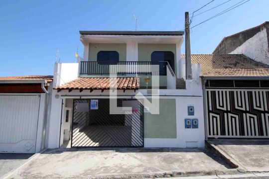 Fachada de casa para alugar com 2 quartos, 72m² em Jardim Santo Amaro, Sorocaba