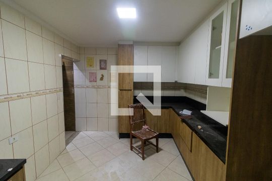 Cozinha de casa para alugar com 1 quarto, 76m² em Vila Virgínia, Itaquaquecetuba