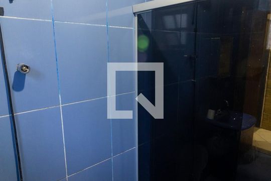 Banheiro de casa para alugar com 1 quarto, 76m² em Vila Virgínia, Itaquaquecetuba