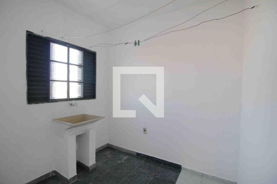 Área de Serviço de casa para alugar com 3 quartos, 82m² em Jardim Santo Amaro, Sorocaba