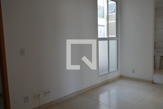 Sala de apartamento à venda com 2 quartos, 43m² em Ch Reunidas St Terezinha, Contagem