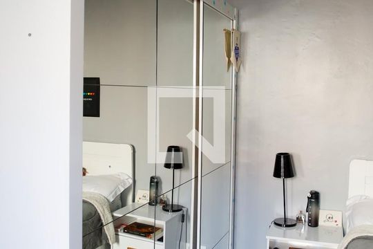 Quarto 2 de casa à venda com 2 quartos, 160m² em Vila Yolanda, Osasco