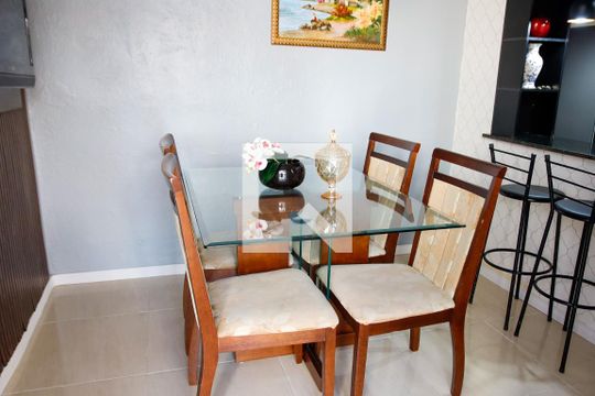 sala de casa à venda com 2 quartos, 160m² em Vila Yolanda, Osasco