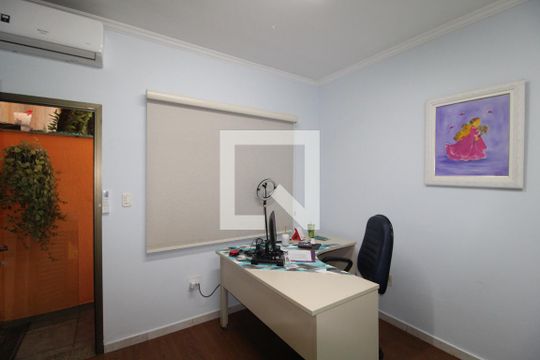 Escritório de casa à venda com 4 quartos, 400m² em Vila Ré, São Paulo