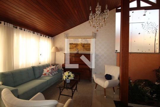 Sala 1 de casa à venda com 4 quartos, 400m² em Vila Ré, São Paulo