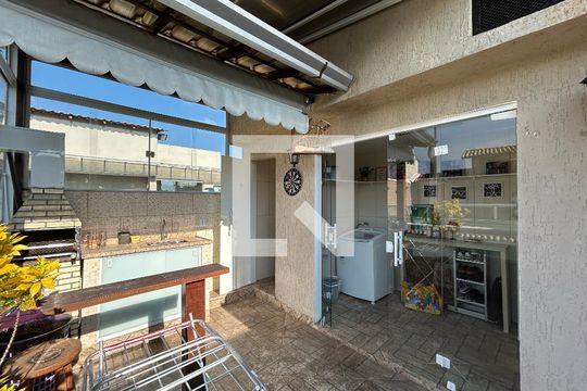 Churrasqueira / Area de serviço de casa de condomínio à venda com 2 quartos, 68m² em Irajá, Rio de Janeiro