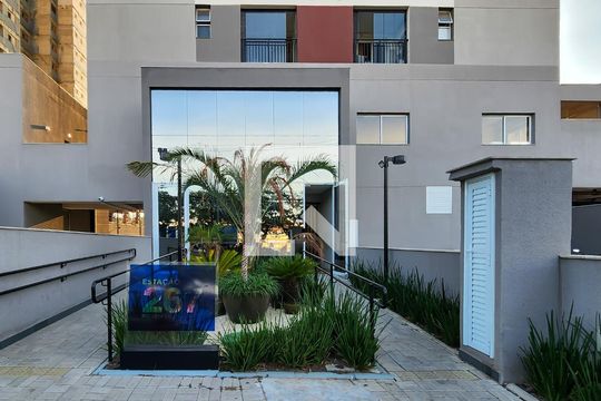 Fachada de apartamento à venda com 2 quartos, 55m² em Nova Aldeinha/aldeia, Barueri