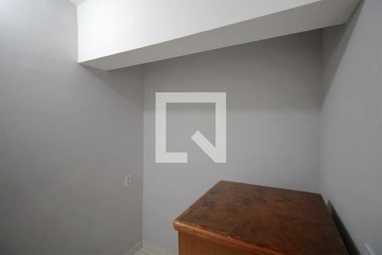 Sala de kitnet/studio para alugar com 1 quarto, 20m² em Santa Efigênia, Belo Horizonte