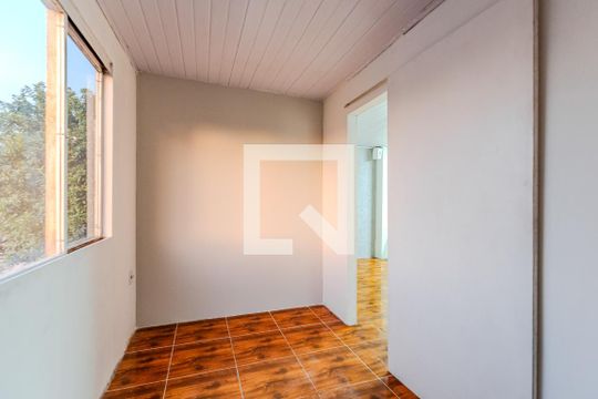 Quarto 2 de casa para alugar com 2 quartos, 55m² em Vila São José, Porto Alegre