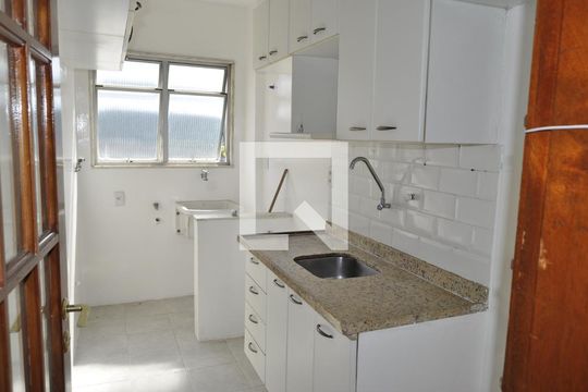 Cozinha de apartamento para alugar com 2 quartos, 50m² em Engenho Novo, Rio de Janeiro