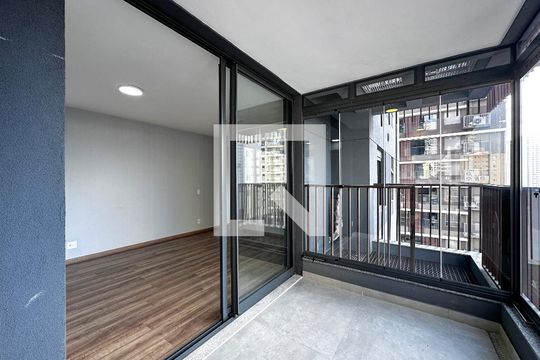 Sacada de apartamento para alugar com 2 quartos, 69m² em Jardim das Acácias, São Paulo