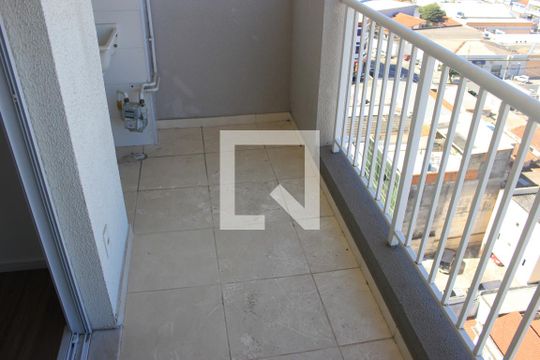 Varanda de apartamento para alugar com 2 quartos, 55m² em Vila Galvão, Guarulhos