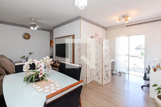 Apartamento à venda com 3 quartos, 68m² em Vila das Belezas, São Paulo