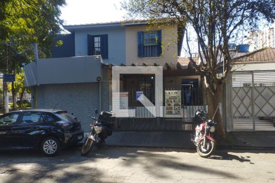 Fachada de casa à venda com 2 quartos, 100m² em Brooklin Paulista, São Paulo