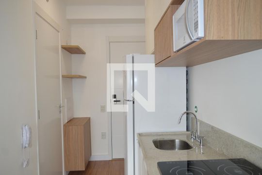 Cozinha de kitnet/studio à venda com 1 quarto, 19m² em Ipiranga, São Paulo