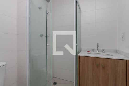 Banheiro de kitnet/studio para alugar com 1 quarto, 25m² em Brooklin, São Paulo