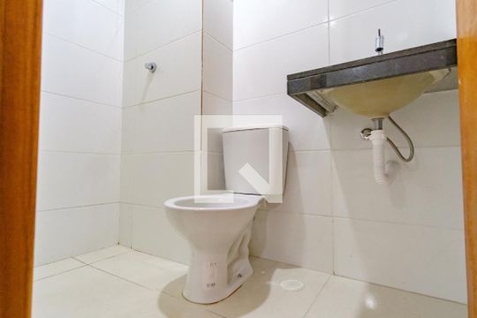 Banheiro de apartamento à venda com 2 quartos, 35m² em Cidade Mãe do Céu, São Paulo