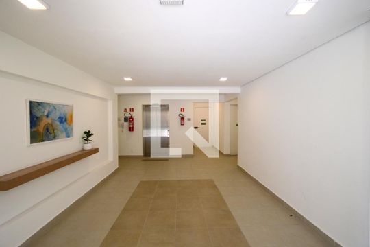 Hall social de apartamento para alugar com 1 quarto, 32m² em Socorro, São Paulo