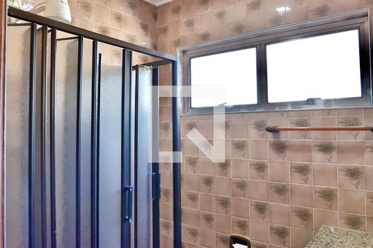 Banheiro de casa à venda com 3 quartos, 210m² em Vila Prudente, São Paulo