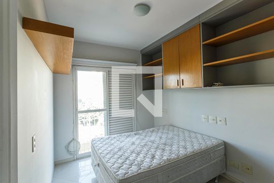Quarto Suíte de kitnet/studio para alugar com 1 quarto, 40m² em Vila Olímpia, São Paulo