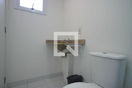 Banheiro da Suíte de apartamento à venda com 2 quartos, 63m² em Humaitá, Porto Alegre