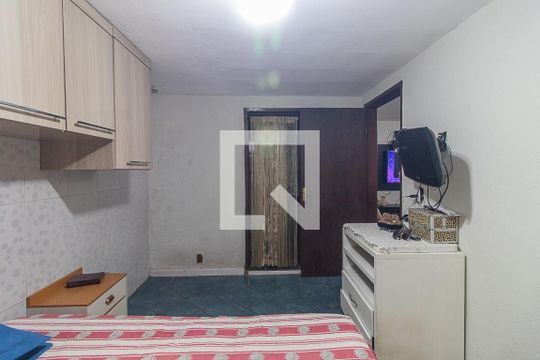 Quarto 1 de casa à venda com 2 quartos, 300m² em Medianeira, Porto Alegre