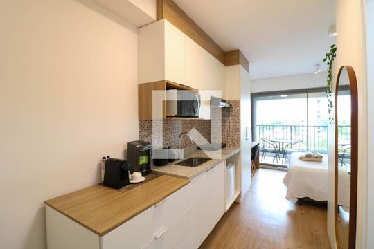 Studio de kitnet/studio à venda com 1 quarto, 30m² em Indianópolis, São Paulo