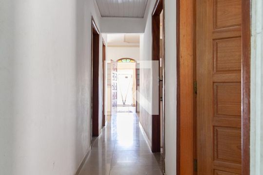 Corredor  - Casa 1 de casa à venda com 3 quartos, 180m² em Jaqueline, Belo Horizonte