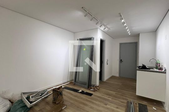 Sala de kitnet/studio à venda com 1 quarto, 28m² em Sumarezinho, São Paulo