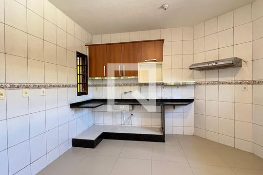 Cozinha de casa à venda com 3 quartos, 165m² em Serra Grande, Niterói