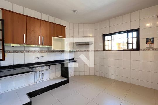 Cozinha de casa à venda com 3 quartos, 165m² em Serra Grande, Niterói