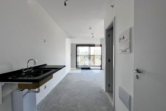 Cozinha de kitnet/studio à venda com 1 quarto, 27m² em Santo Amaro, São Paulo