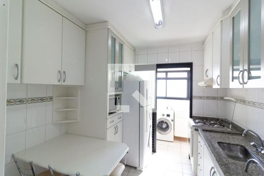 Cozinha de apartamento à venda com 2 quartos, 69m² em Tatuapé, São Paulo