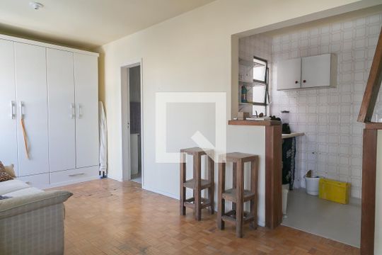 Sala de kitnet/studio para alugar com 1 quarto, 44m² em Praia de Belas, Porto Alegre