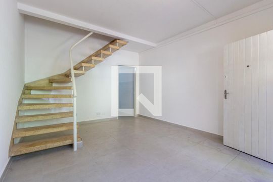 Casa de Condomínio à venda com 2 quartos, 80m² em Alto do Pari, São Paulo