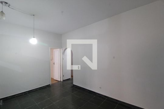 Sala 2 de casa para alugar com 6 quartos, 375m² em Saraiva, Uberlândia