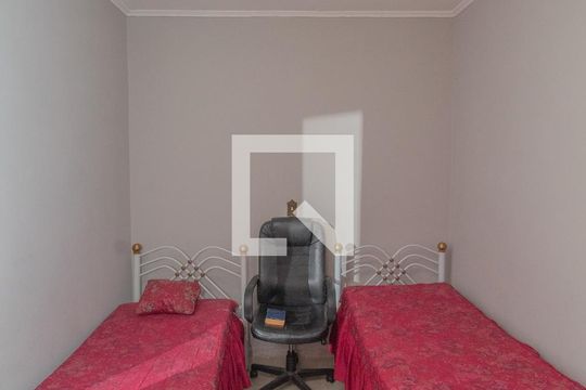 Quarto 1 de casa à venda com 4 quartos, 215m² em Centreville, Santo André