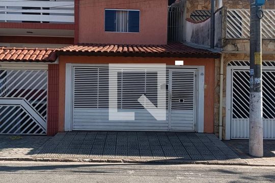 Fachada de casa à venda com 4 quartos, 215m² em Centreville, Santo André