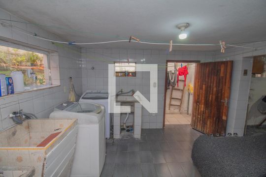 Área de serviço de casa à venda com 4 quartos, 215m² em Centreville, Santo André